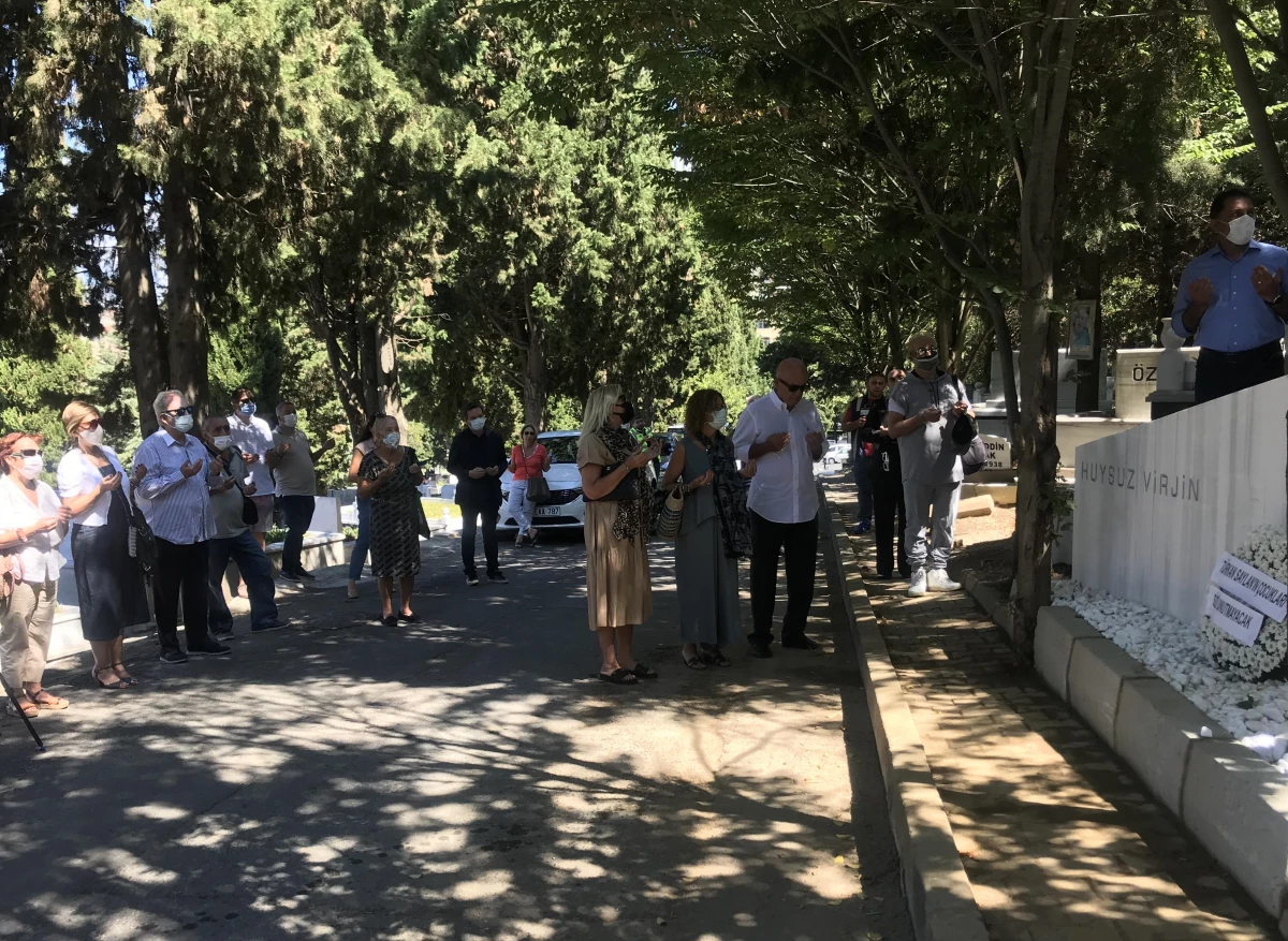 "Huysuz Virjin" lakaplı Seyfi Dursunoğlu\'nun mezarı yenilendi