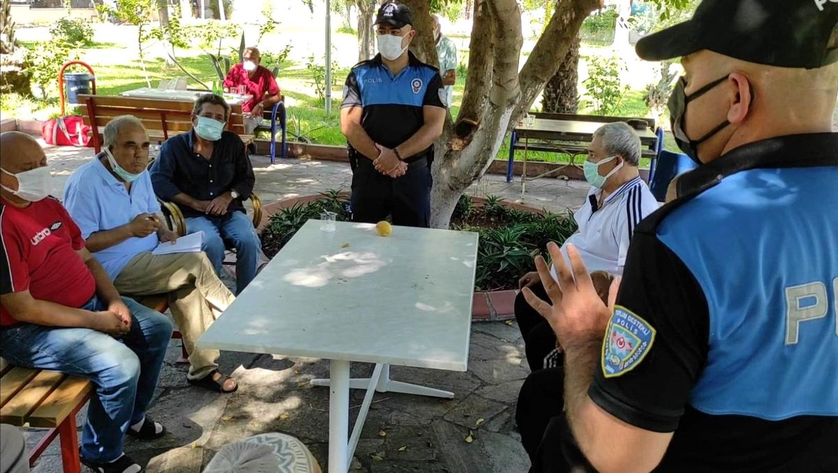 Huzurevi sakinleri Covid-19 ve dolandırıcılık olaylarına karşı bilgilendirildi