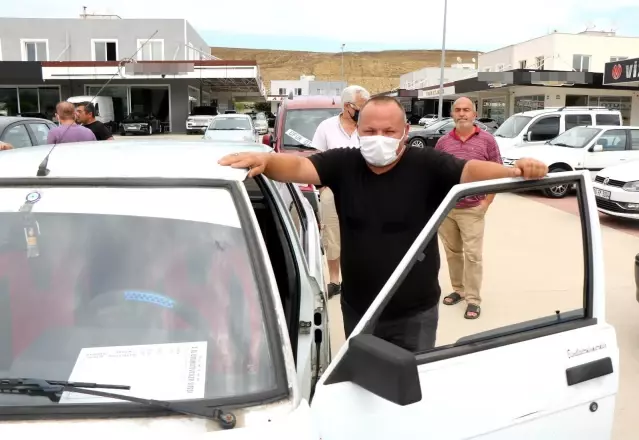 ÖTV indirimi beklenen etkiyi yaratmadı! İkinci el oto pazarında alan da satan da durumdan şikayetçi ÖTV indirimi beklenen etkiyi yaratmadı! İkinci el oto pazarında alan da satan da durumdan şikayetçi
