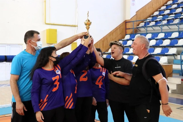 Karaman'da Goalball Yükselme Müsabakaları sona erdi