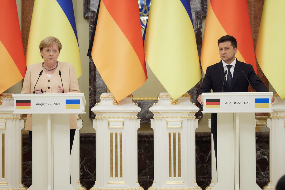 Son dakika haberi | Almanya Başbakanı Merkel ve Ukrayna Devlet Başkanı Zelenskiy, Kiev\'de görüştü