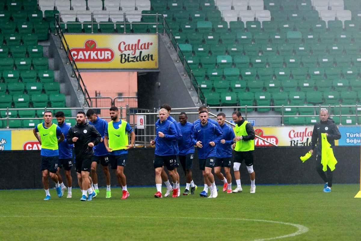 Çaykur Rizespor ara vermeden Antalyaspor hazırlıklarına başladı