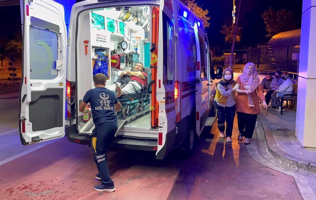 Düğün yemeği yaklaşık 40 kişiyi zehirlendi