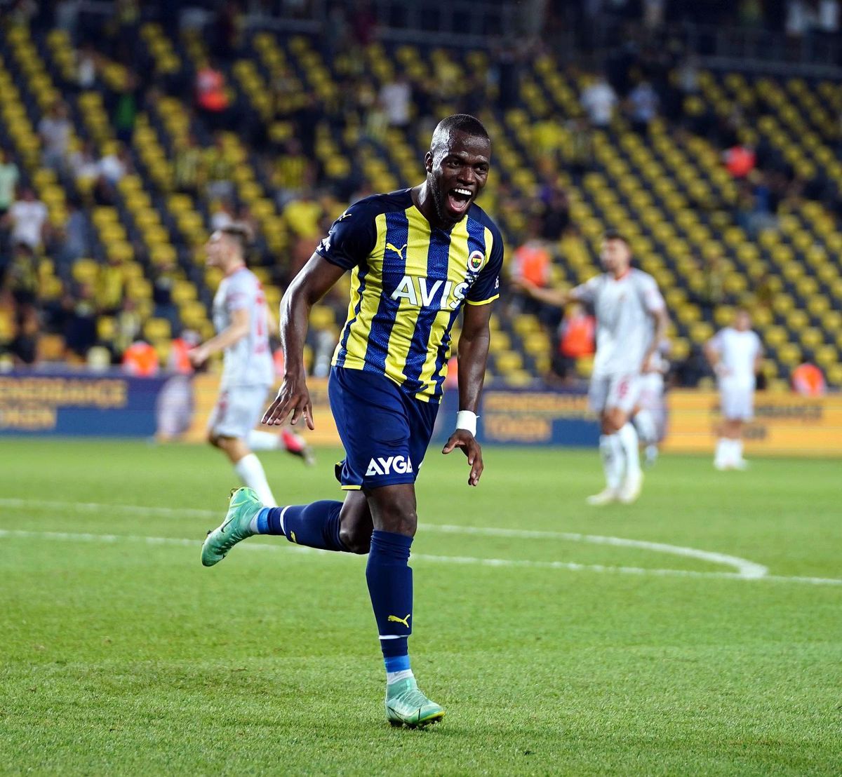 Son dakika... Fenerbahçe, son dakikalarda kazandı