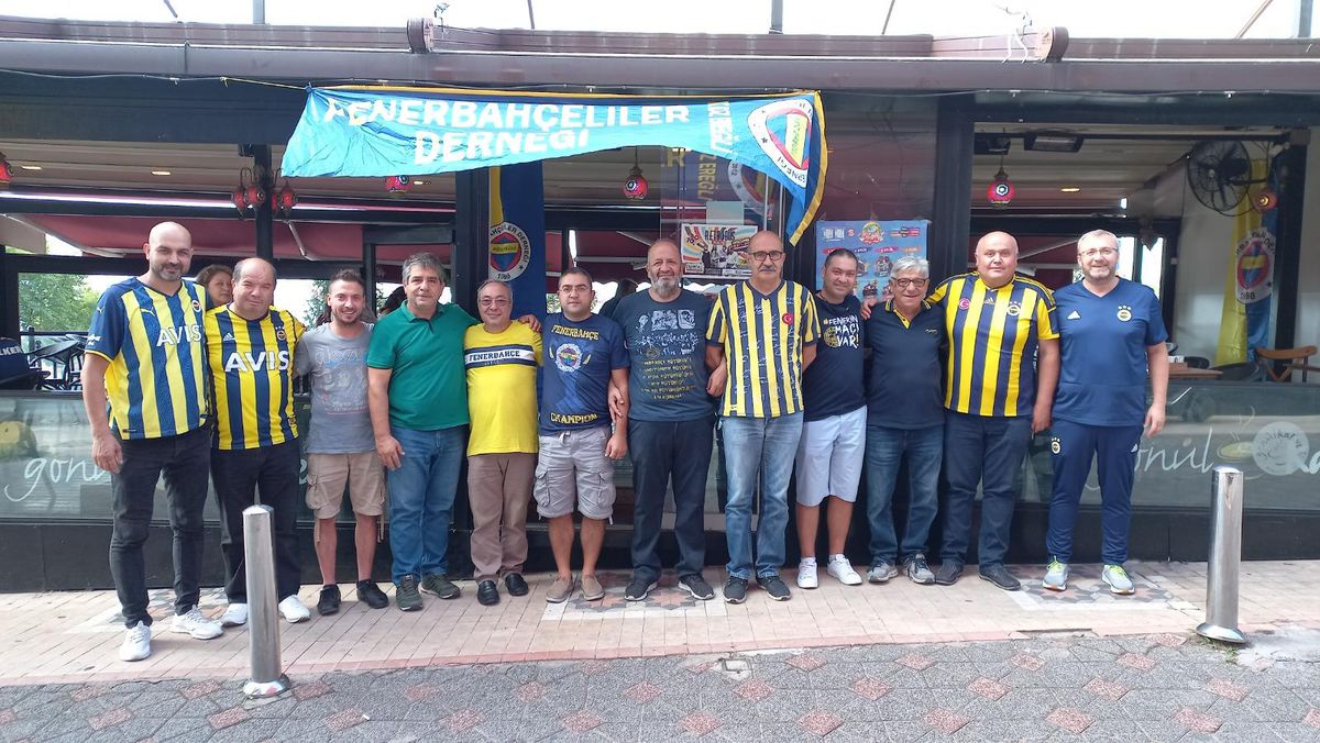 Fenerbahçeli taraftarlar Ereğli\'de geleneksel kahvaltı etkinliğinde buluştu