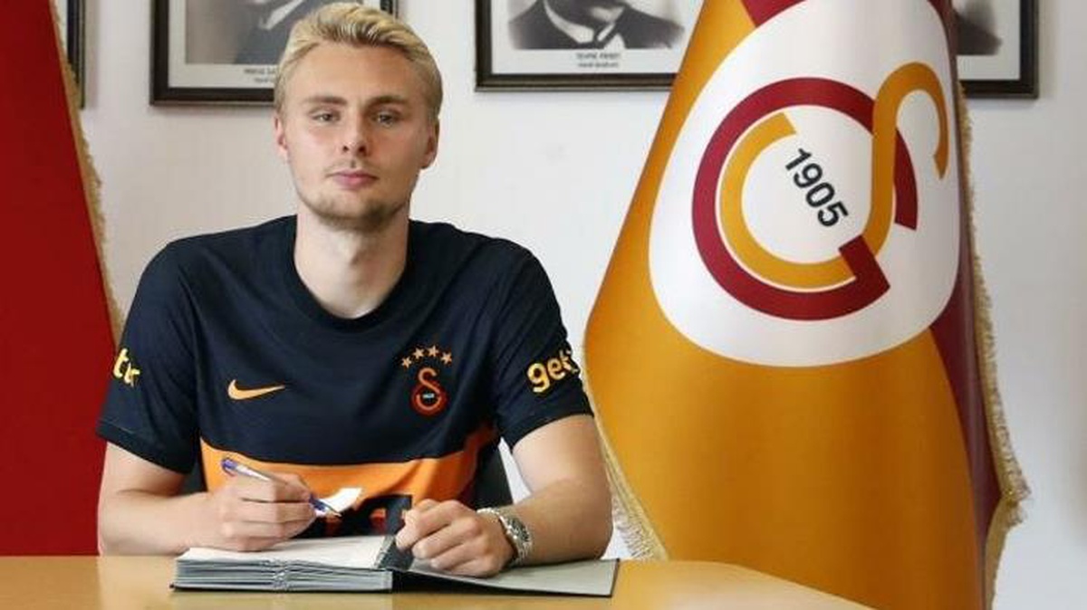 Sarı-kırmızılı takımın Hatayspor maçı öncesi yeni transfer Victor Nelsson\'un lisansı çıktı