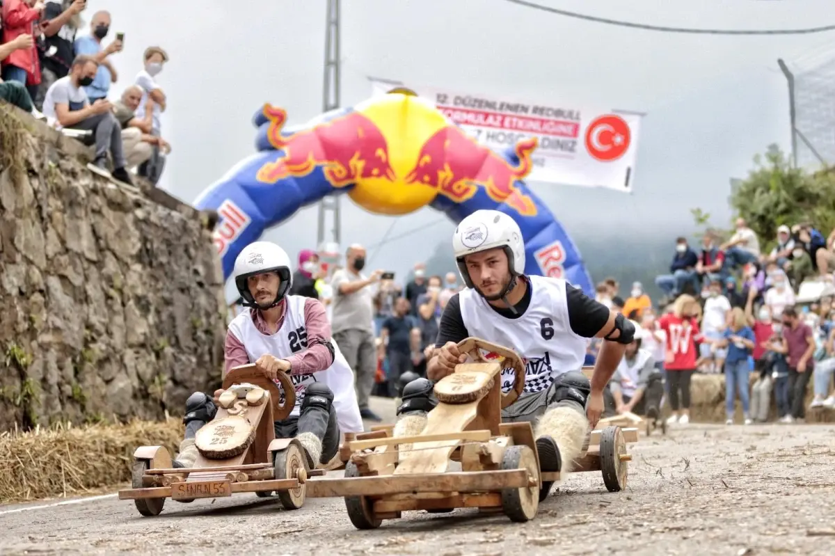 Rize\'de Red Bull Formulaz fırtınası esti