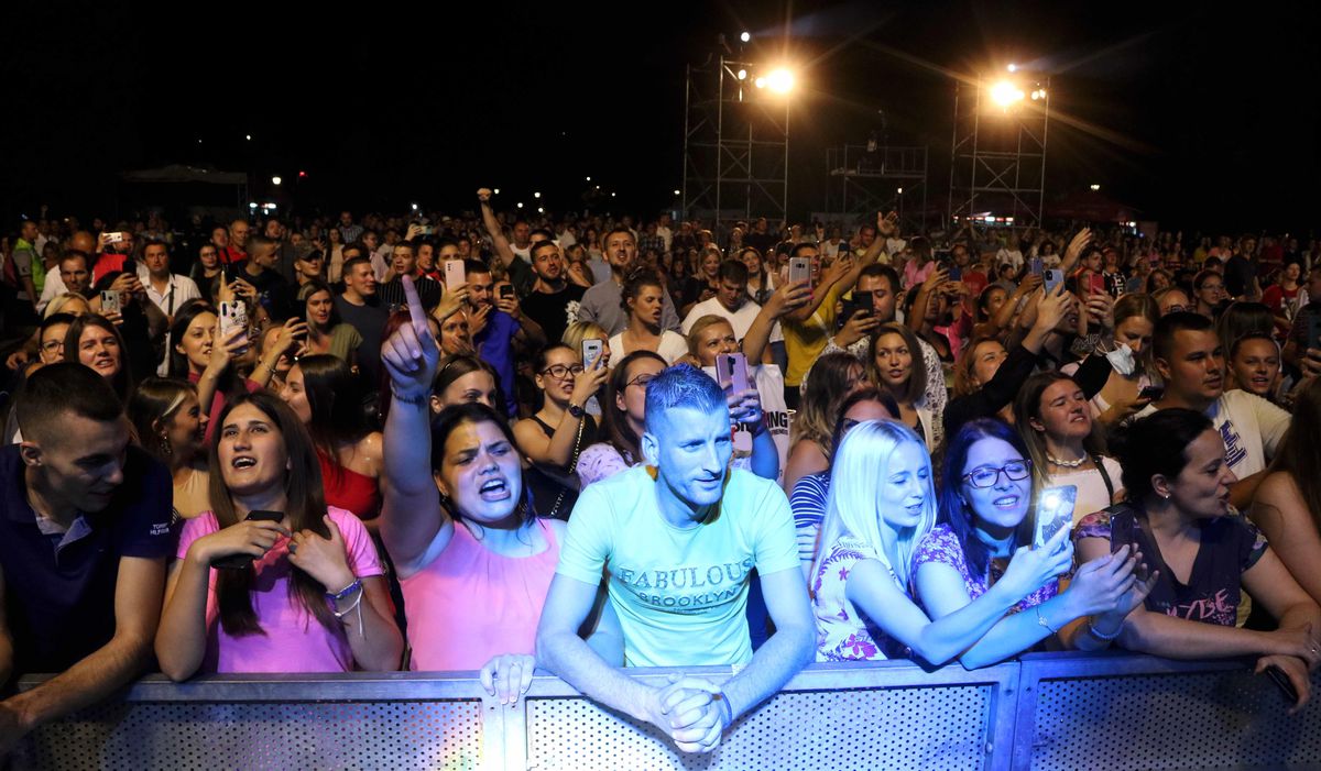 Sırbistan'daki 'Tamburica Festivali'nde ödüller sahiplerini buldu