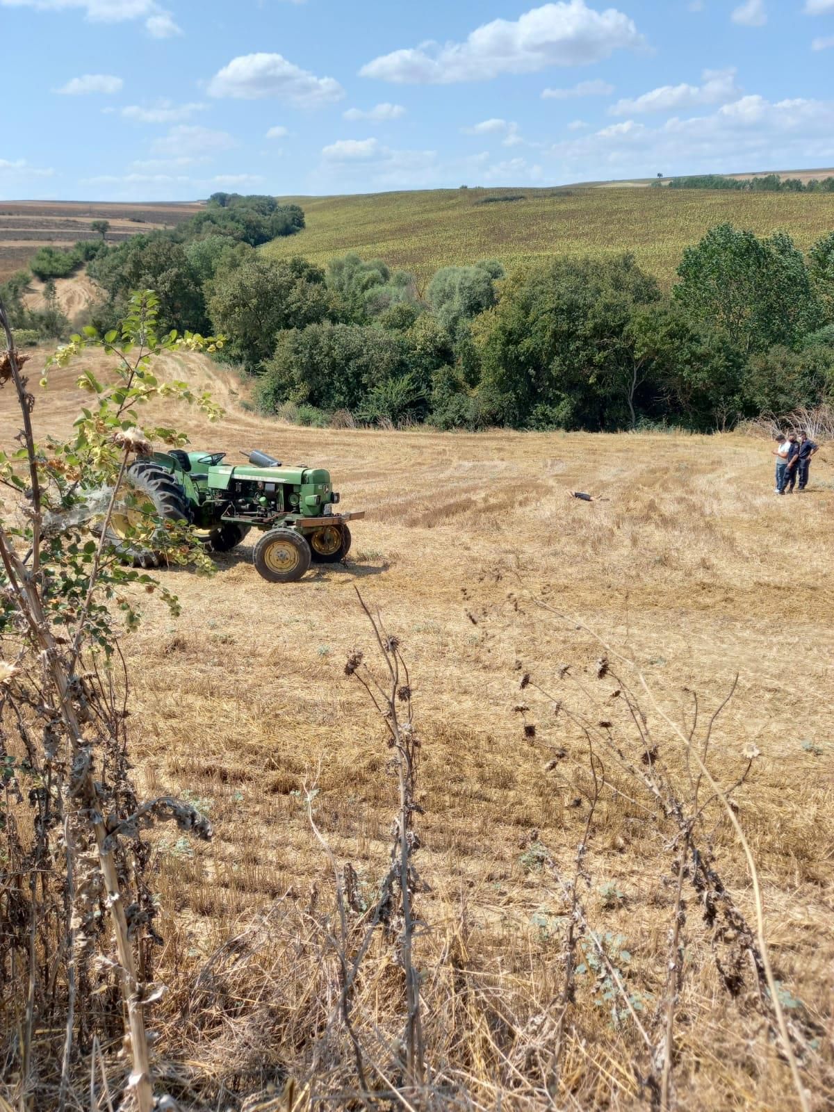 Tekirdağ\'da traktörün devrilmesi sonucu sürücü öldü