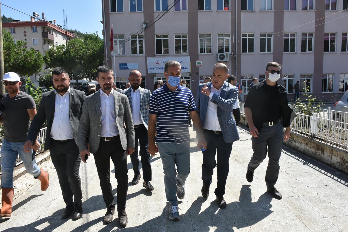 Türkiye Değişim Partisi Genel Başkanı Mustafa Sarıgül, Bozkurt\'u ziyaret etti