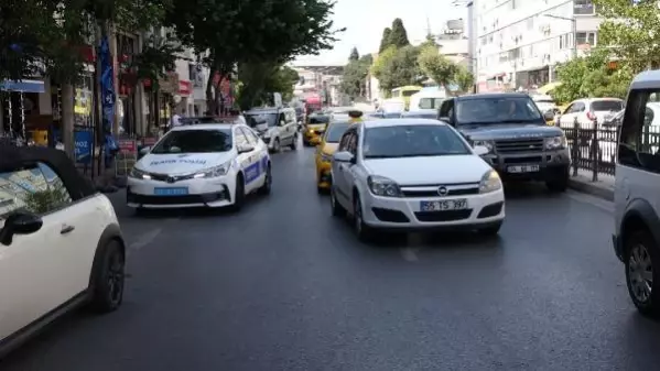 BAĞDAT CADDESİ'NDEKİ KAZA GÜVENLİK KAMERASINDA