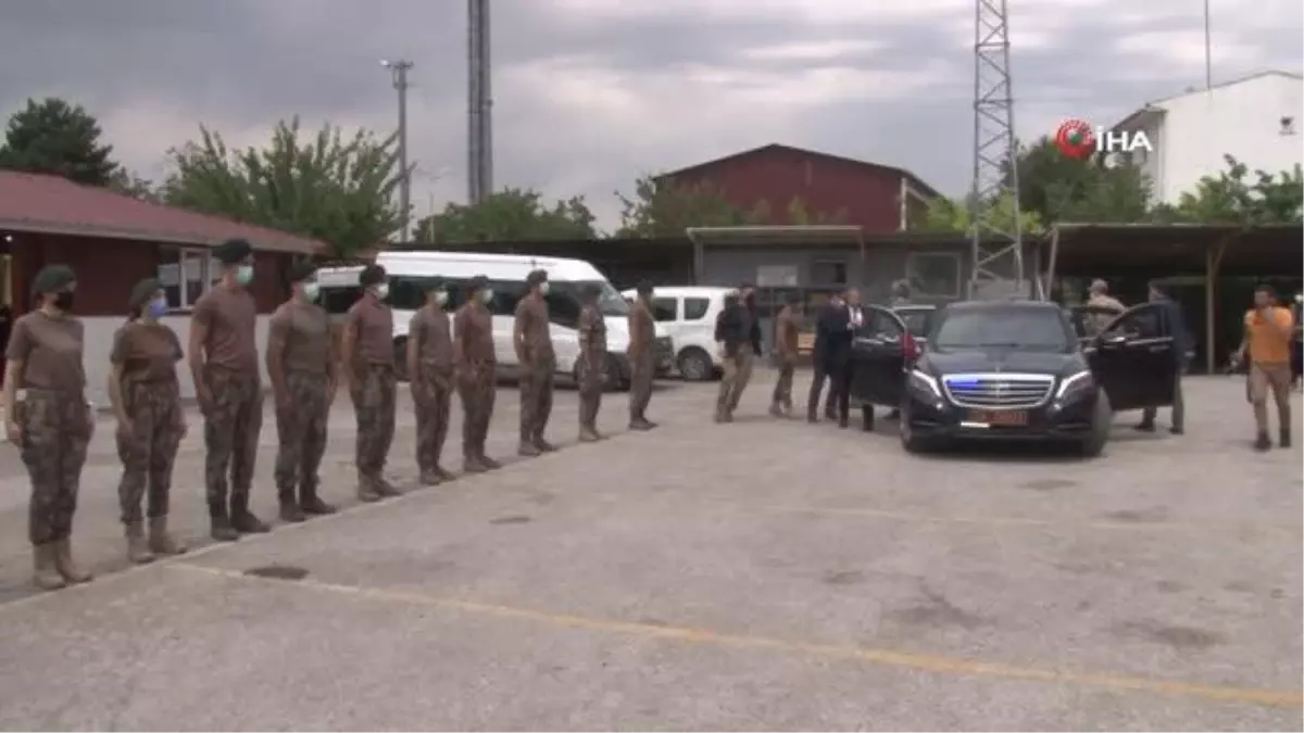 Fırat Kalkanı görevini başarıyla tamamlayan özel harekatçılar aileleriyle kucaklaştı