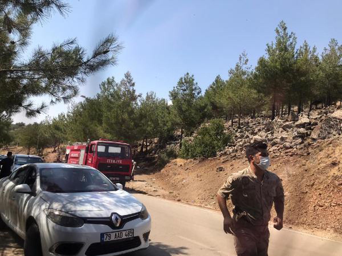 Kilis\'te çıkan orman yangını büyümeden söndürüldü