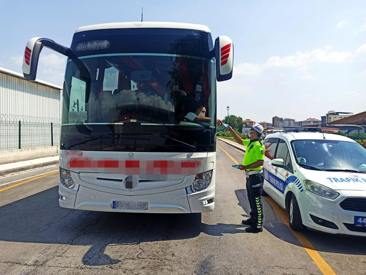 Malatya\'da yolculara korona virüs uyarısı