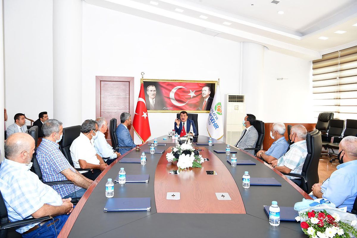 Minibüsçü ve Servisçilerden Başkan Gürkan\'a teşekkür ziyareti