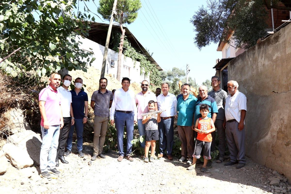 Pınarbaşı Mahallesi sakinlerinden Başkan Özcan\'a teşekkür
