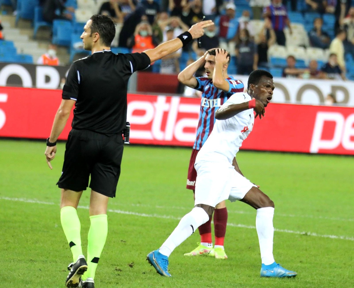 Sivasspor\'un ilk golünü Isaac Cofie attı