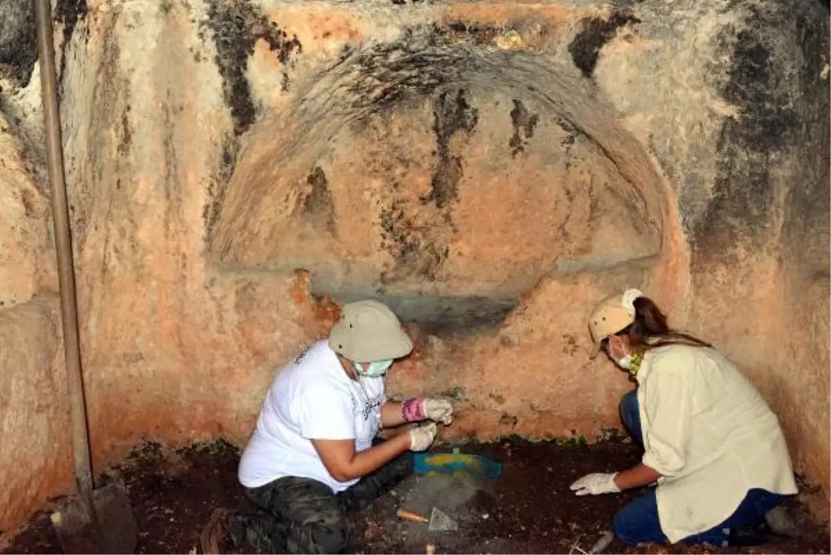 1800 YILLIK ARİSTOKRAT MEZARLARI GÜN YÜZÜNE ÇIKARILIYOR