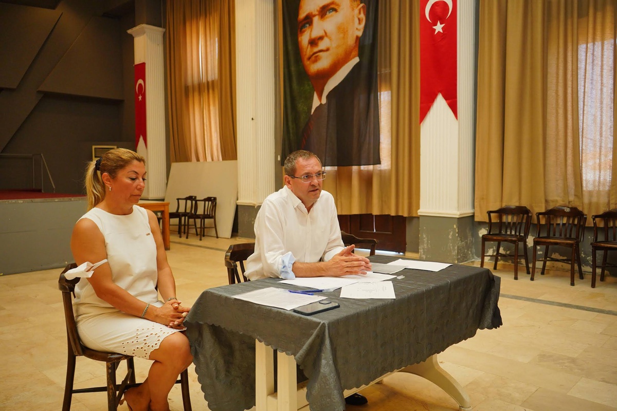 Ayvalık eğitime destek derneği genel kurul yapıldı