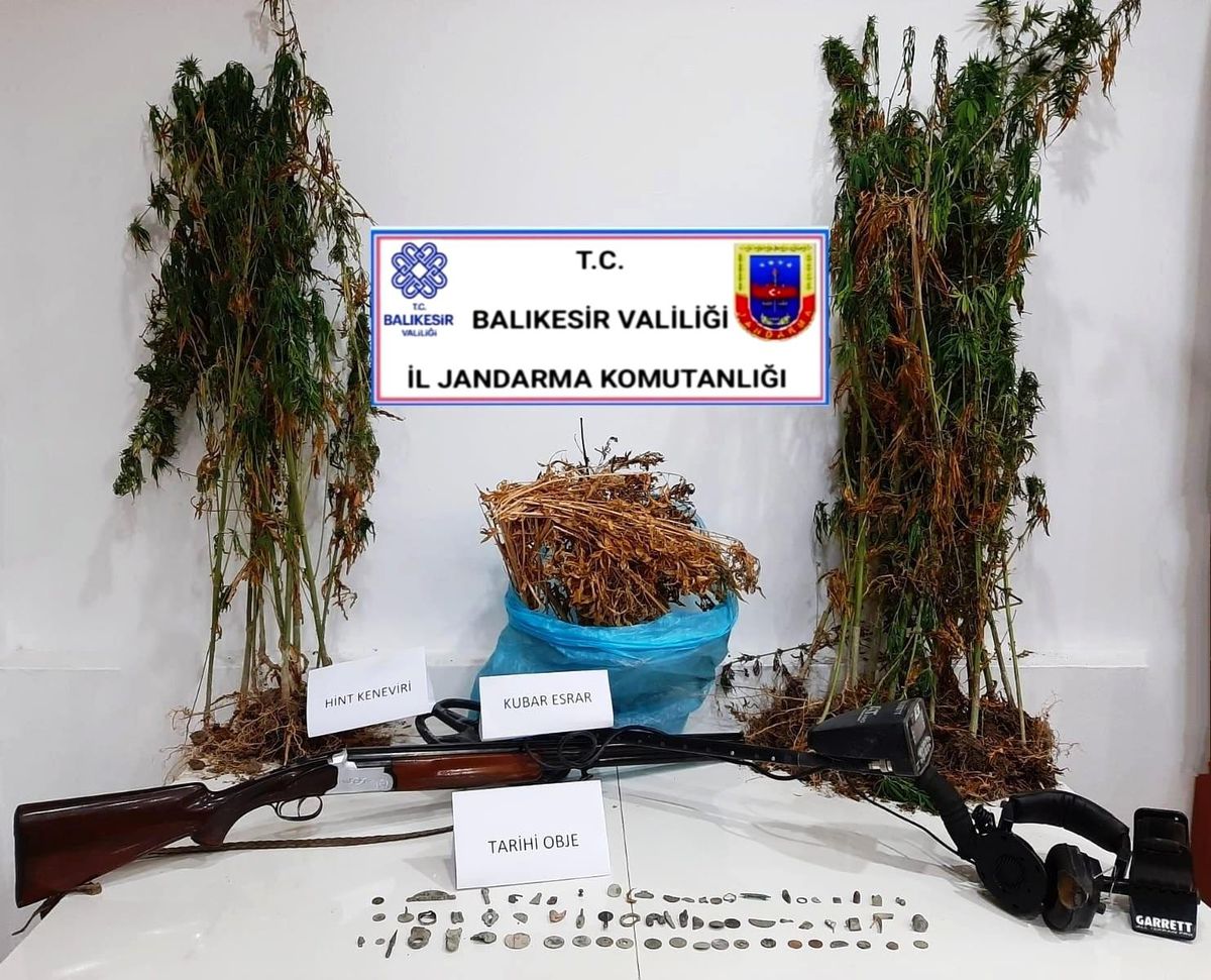 Son dakika haberi! Balıkesir\'de jandarmadan \'Huzur\' operasyonu