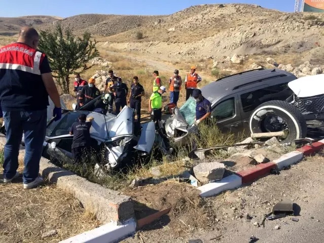 Başkent'te zincirleme trafik kazası: 1 ölü, 6 yaralı