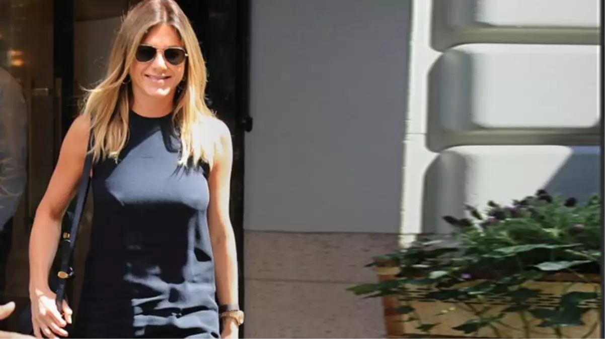 Dünyaca ünlü oyuncu Jennifer Aniston "Gençlik hatamdı" diyerek itiraf etti: Uçakta pilotla cinsel ilişkiye girdim