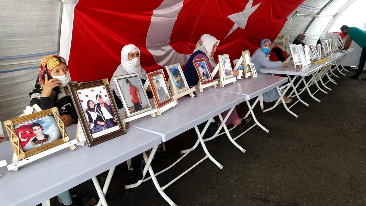 Evlat nöbetindeki ağabeyden kardeşine çağrı