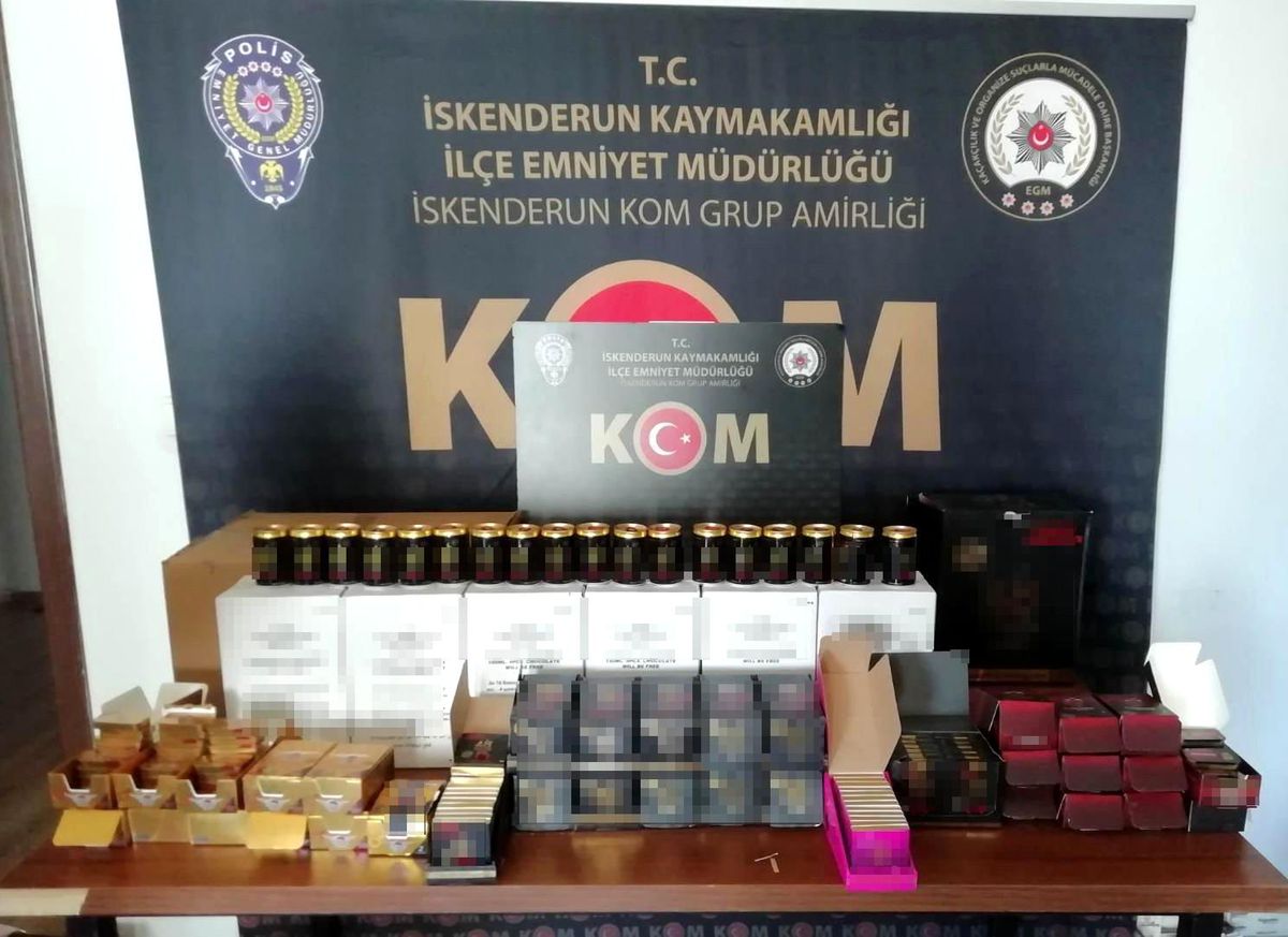 Son dakika haberi | Kaçakçılık operasyonunda cinsel içerikli çikolata ve kahve ele geçirildi