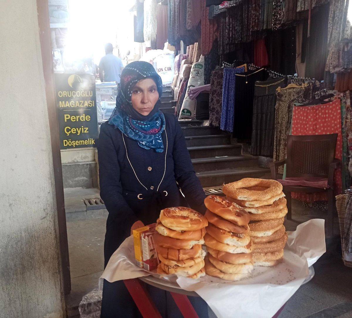 Kahramanmaraş\'ta 15 yıldır simit satarak geçimini sağlıyor
