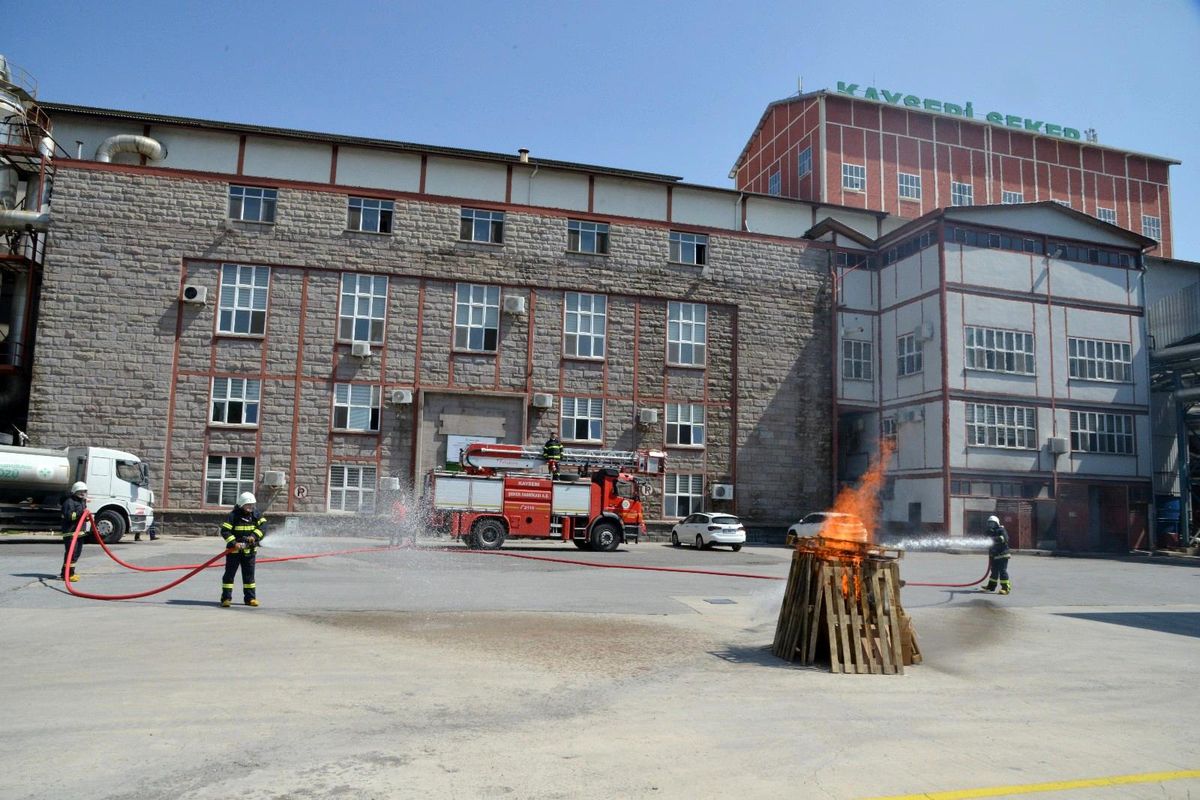 Kayseri Şeker\'de acil durum ve yangın tatbikatı