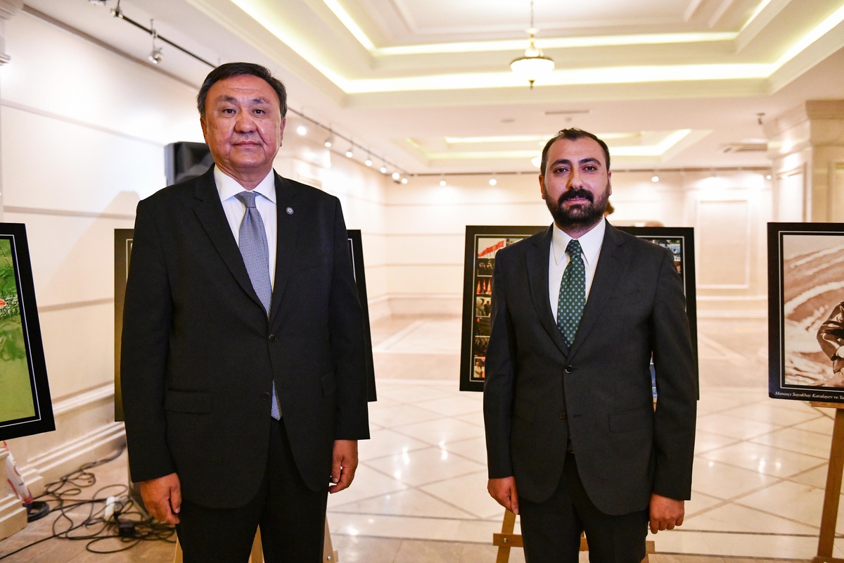 "Kırgızistan\'ın bağımsızlığının 30. yıl dönümü" fotoğraf sergisi Zafer Çarşısı\'nda açıldı