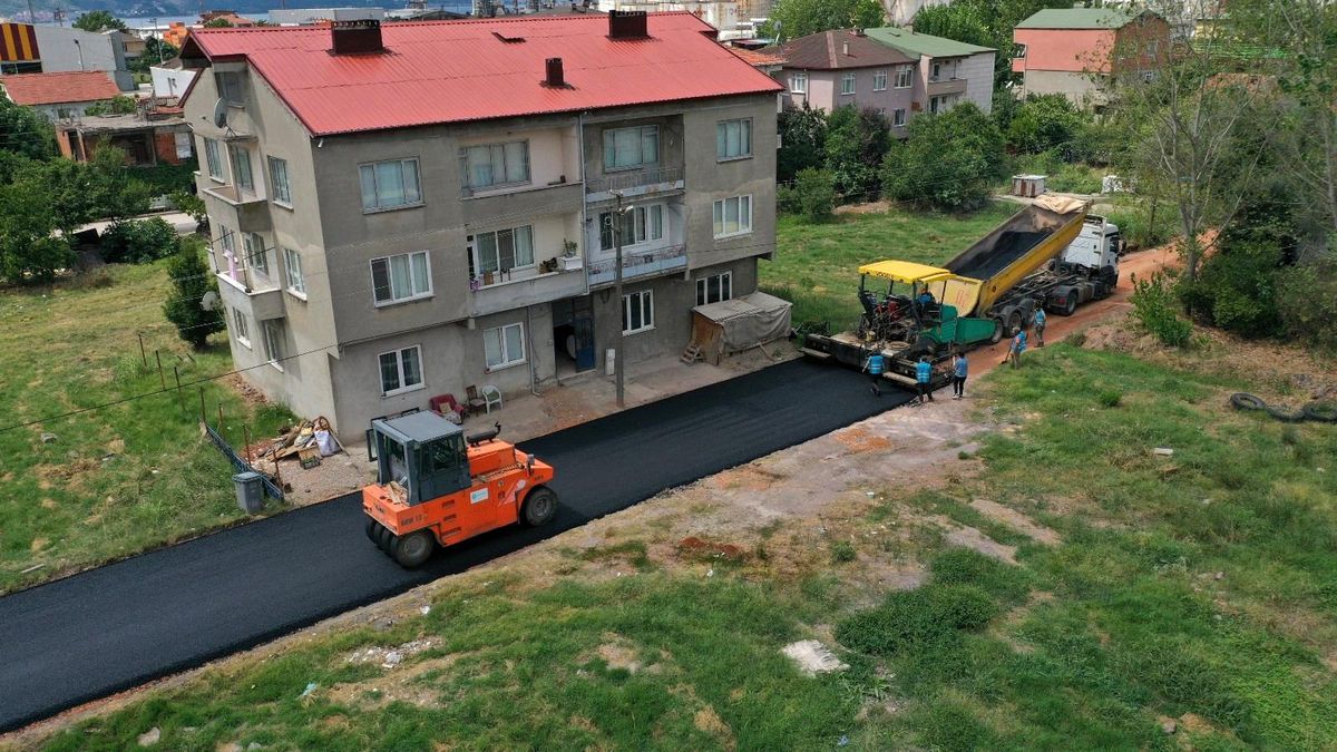 Körfez\'de altyapı sonrası yollar asfaltlanıyor