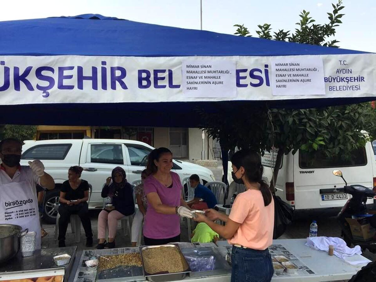 Mimar Sinan Mahallesi\'nden 3 bin kişilik aşure hayrı