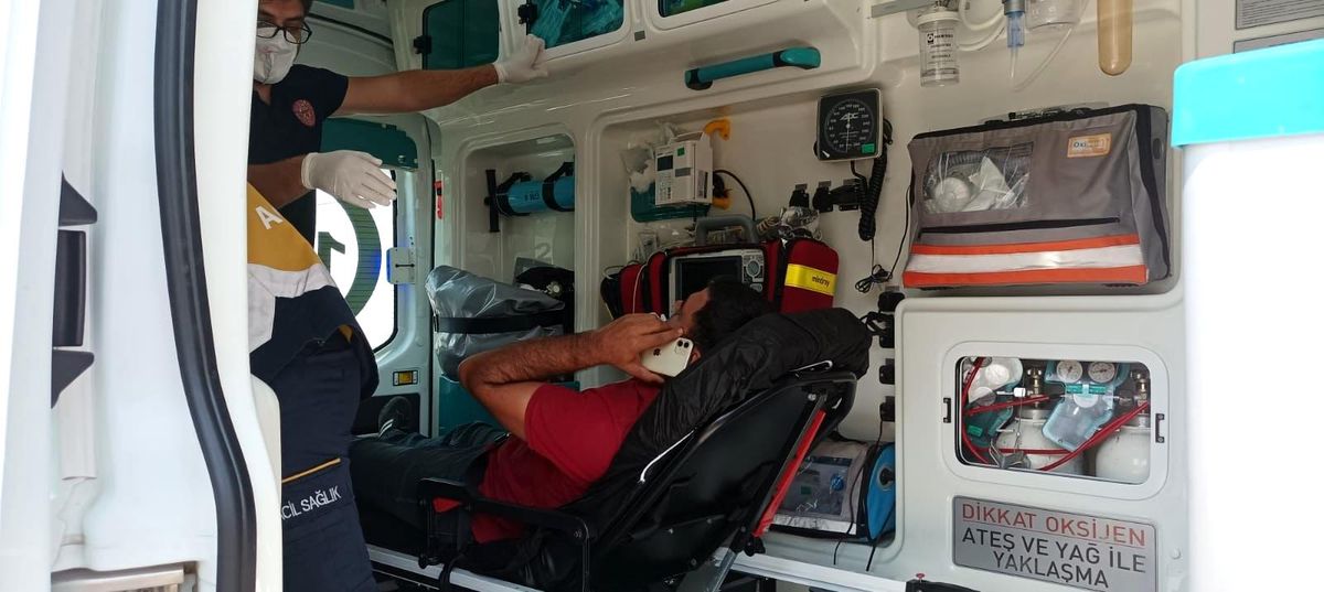 Minibüs ile otomobil çarpıştı: 1 yaralı