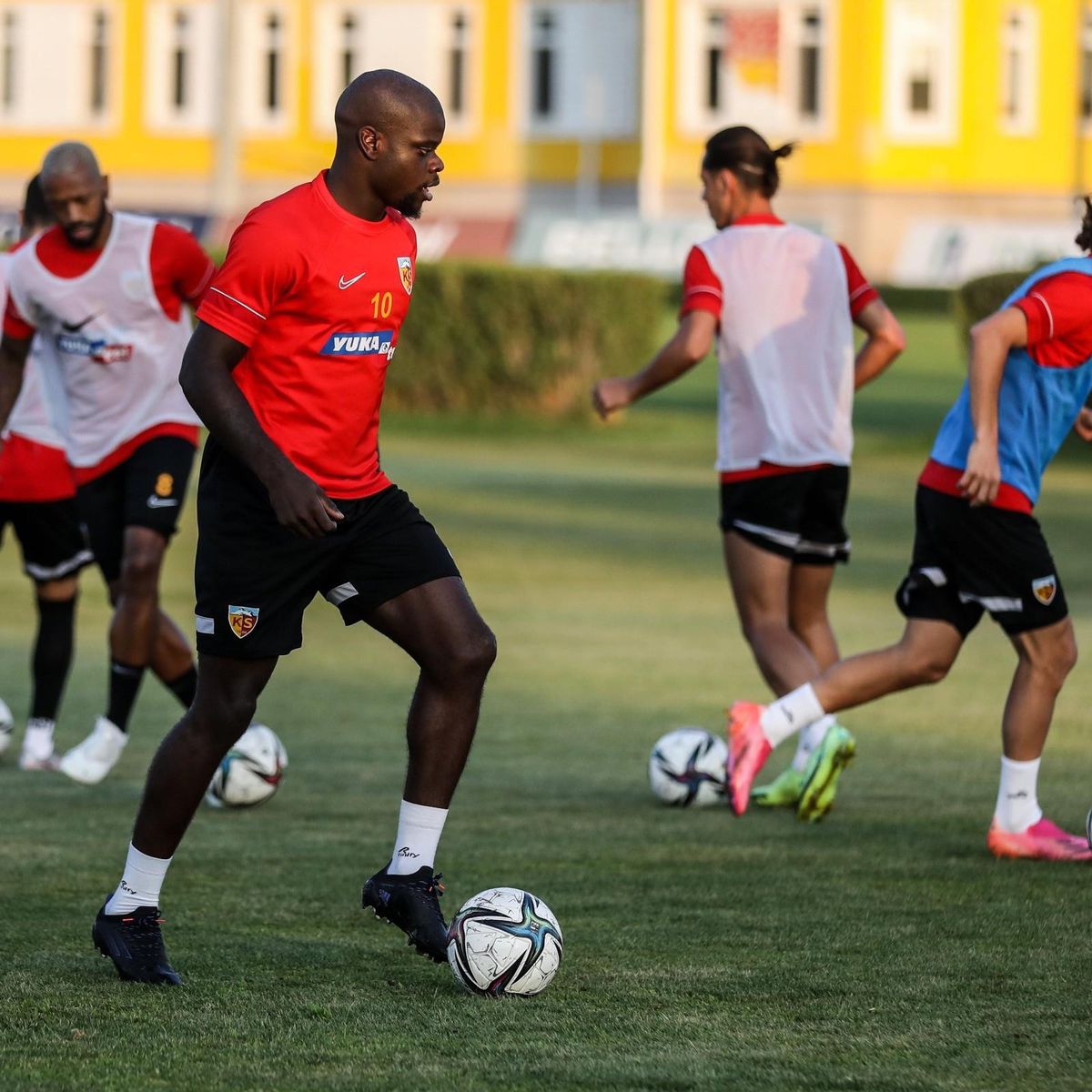 Olivier Kemen sıkı çalışıyor
