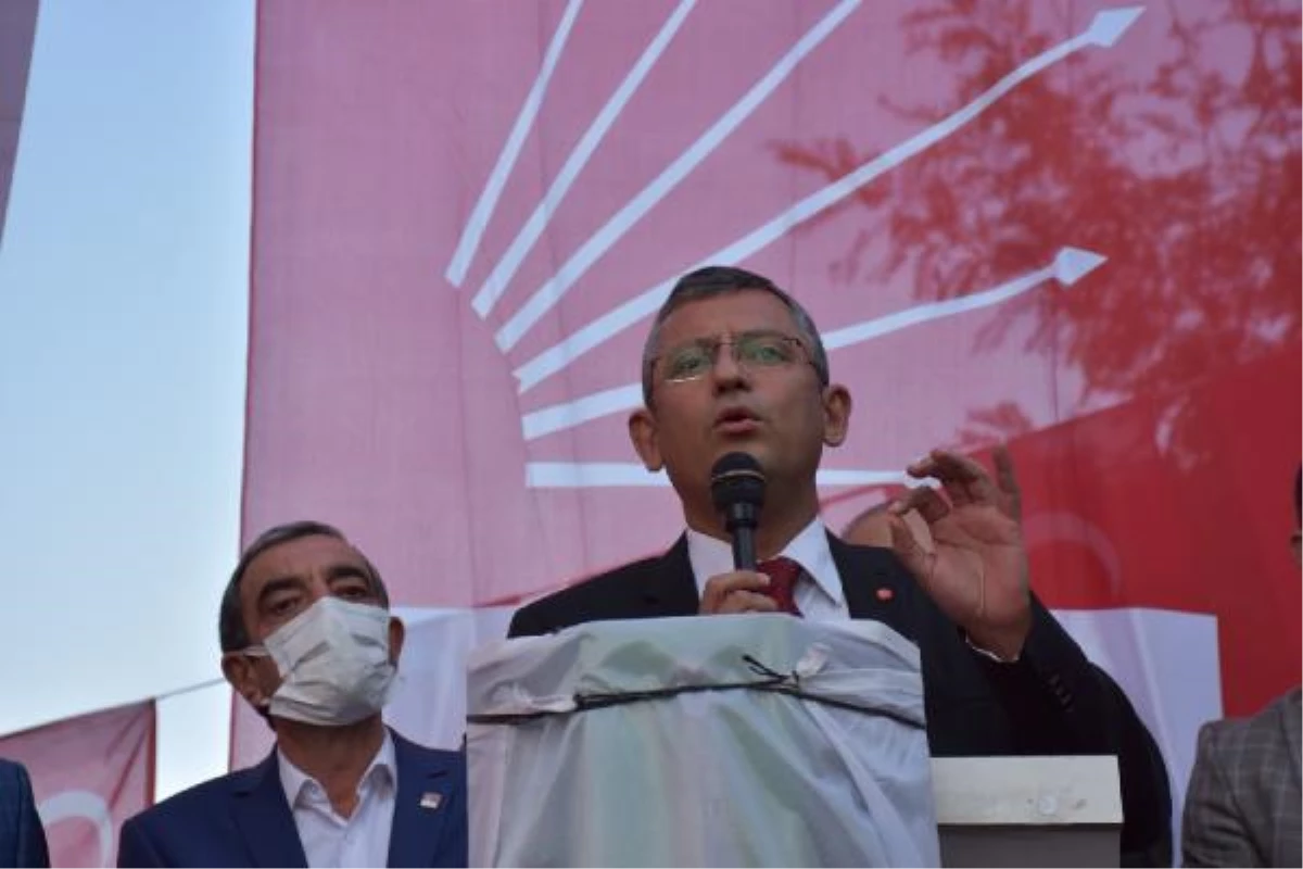 KIRIKKALE - CHP Grup Başkanvekili Özgür Özel, Kırıkkale\'de parti binası açılışında konuştu