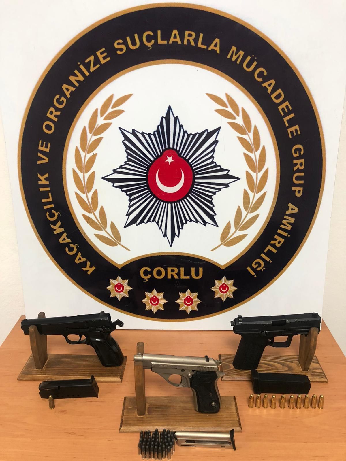 Tekirdağ\'da 3 ruhsatsız silah ele geçirildi, 2 kişi gözaltına alındı