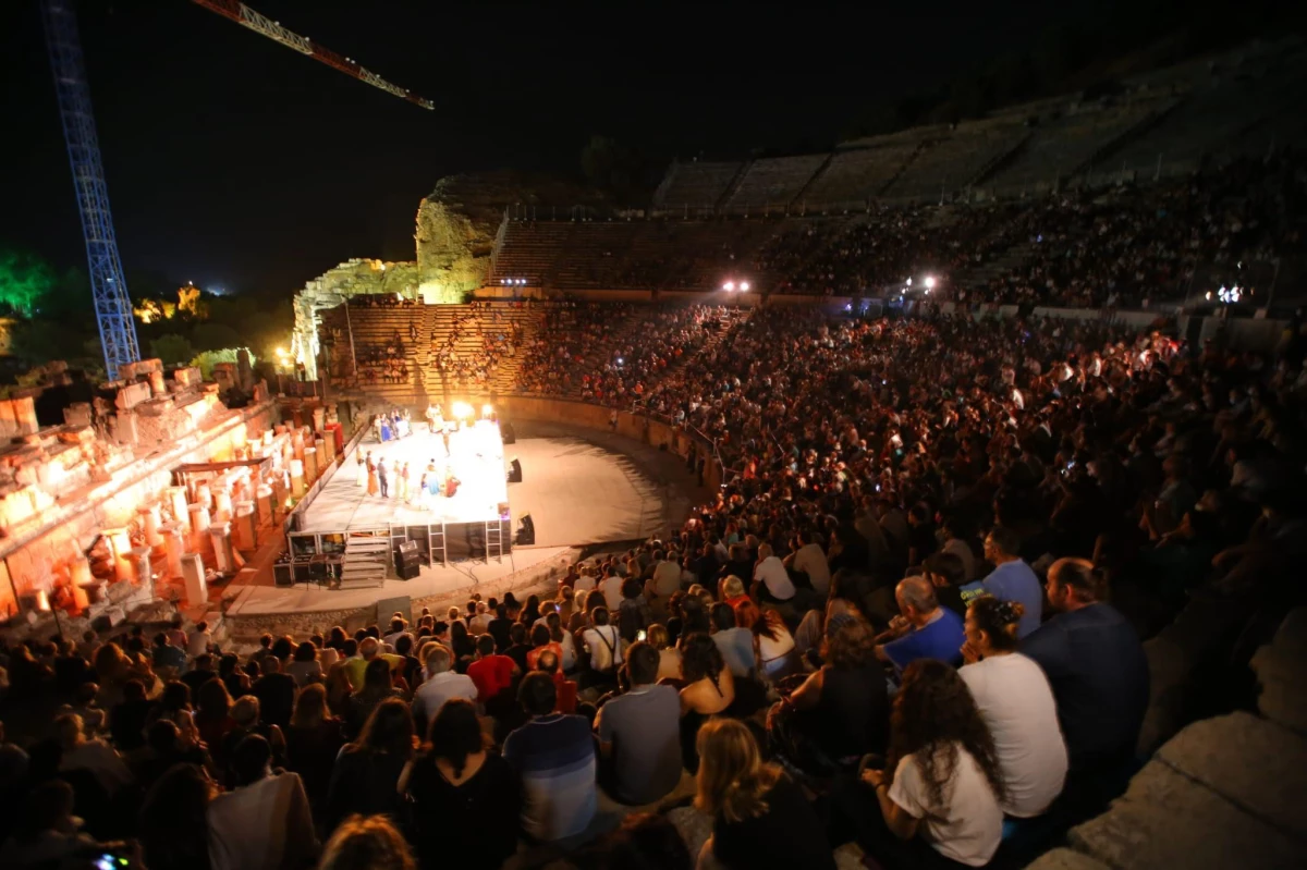 4. Uluslararası Efes Opera ve Bale Festivali "Carmen" balesiyle Efes Antik Tiyatro\'da başladı