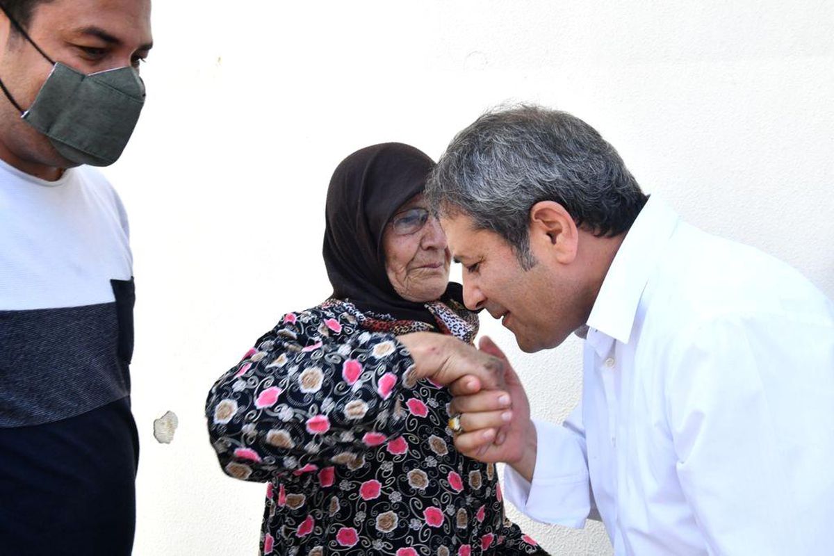 AK Partili vekiller ilçelerde gönülleri fethediyor