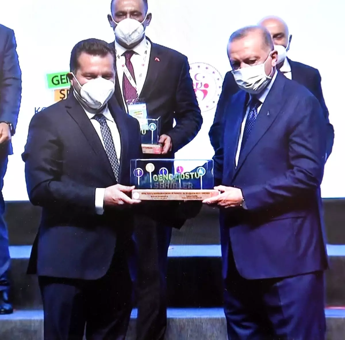 Son dakika haberleri! Cumhurbaşkanı Erdoğan\'dan Balıkesir\'e ödül