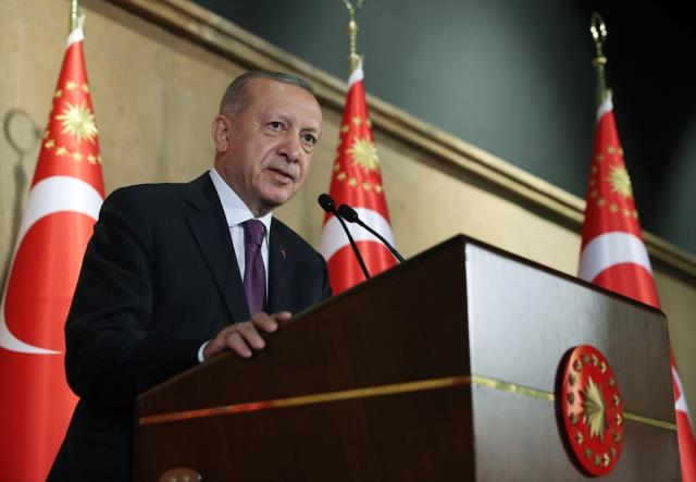 Cumhurbaşkanı Erdoğan: Taliban'dan gelen mesajlara ihtiyatlı bir iyimserlikle yaklaşıyoruz
