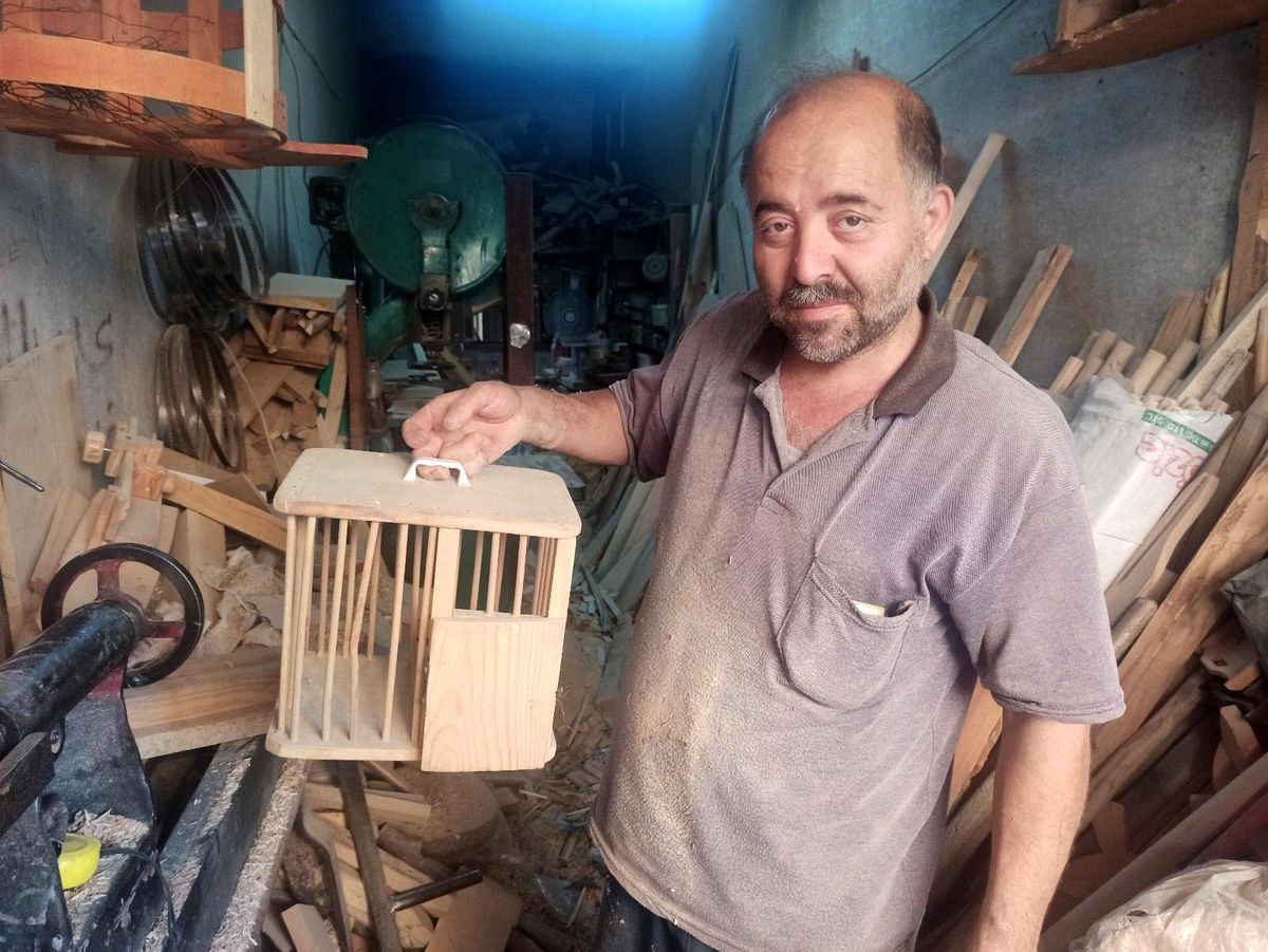 Dayısından öğrendi, 43 yıldır el emeği ahşap ürünleri yapıyor