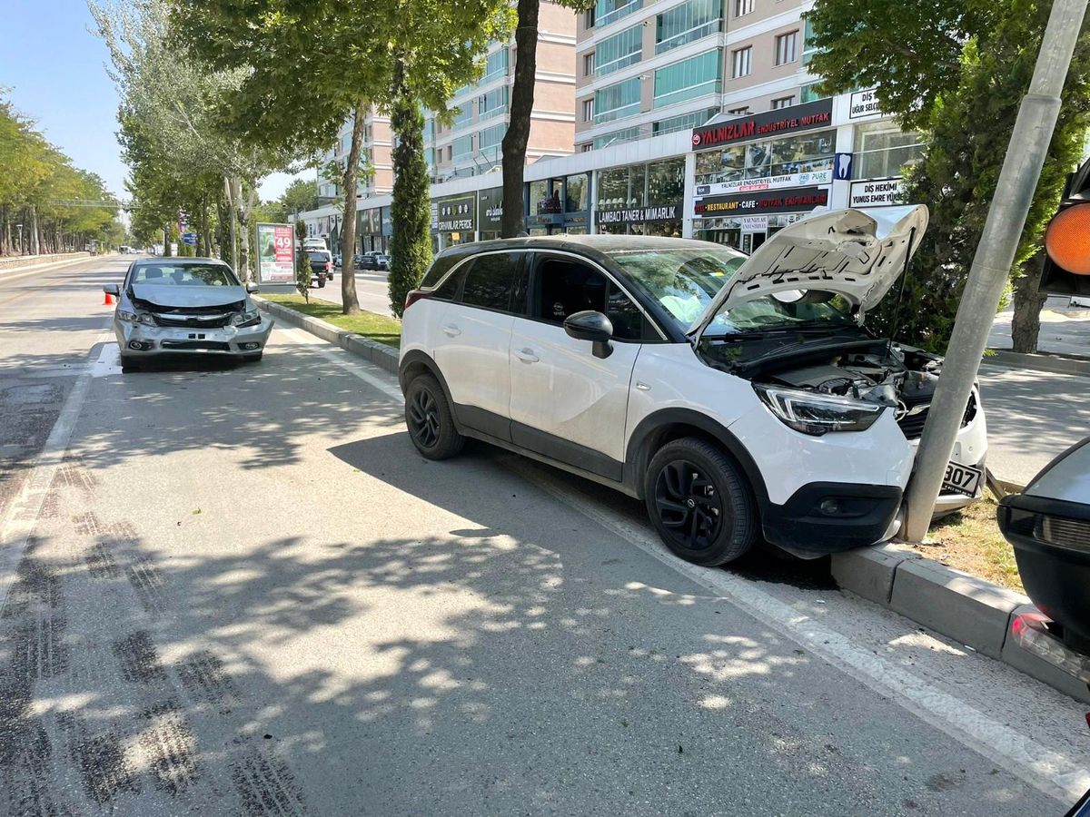 Elazığ\'da trafik kazası: 1 yaralı