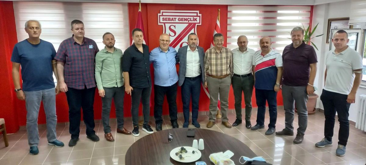 Hacıkerimoğlu\'ndan asırlık çınarı ziyaret