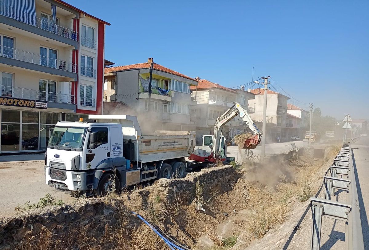 Kula\'da taşkın riskine karşı önlem alındı