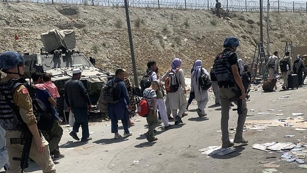 Tahliyeler ve çekilme sonrası uluslararası kuruluşlar Afganistan\'da kalacak mı?