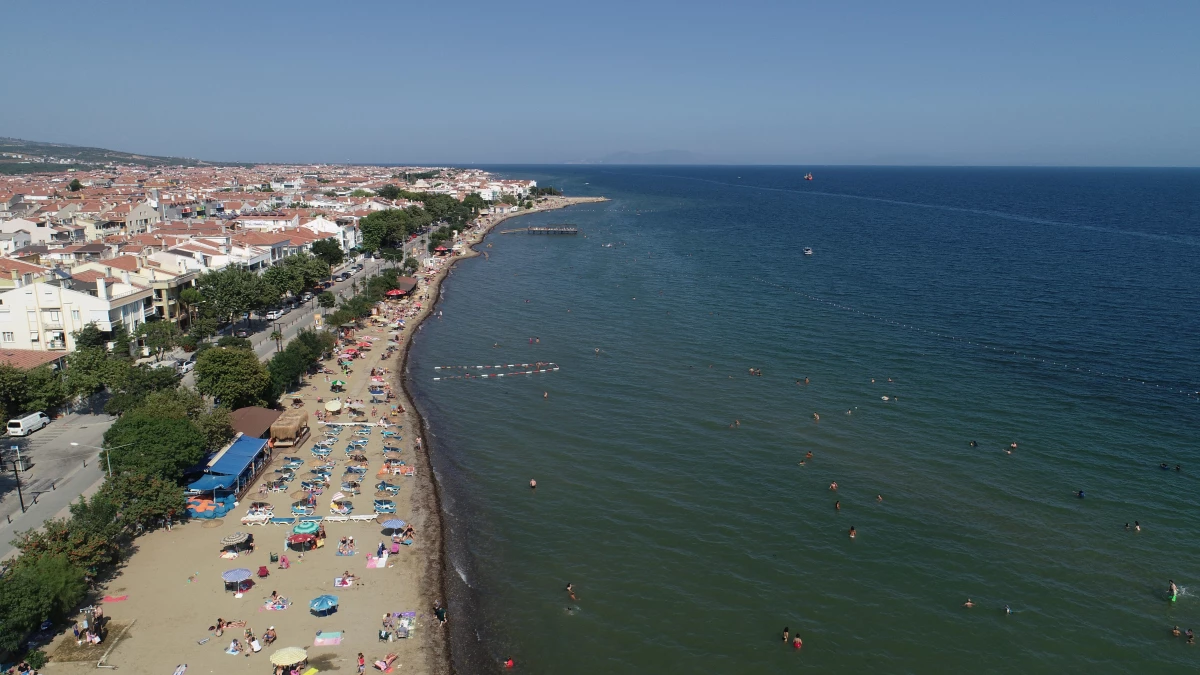 Tekirdağ\'ın mavi bayraklı plajları tatilcileri cezbediyor