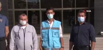 Temizlik çalışanından insanlık dersi...Altın dolu cüzdan buldu, sahibine kendi imkanlarıyla ulaştırdı