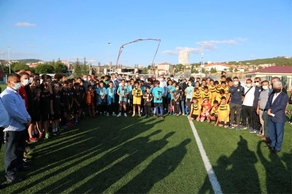 Yozgat\'ta minikler futbol şenliğinde bir araya geldi