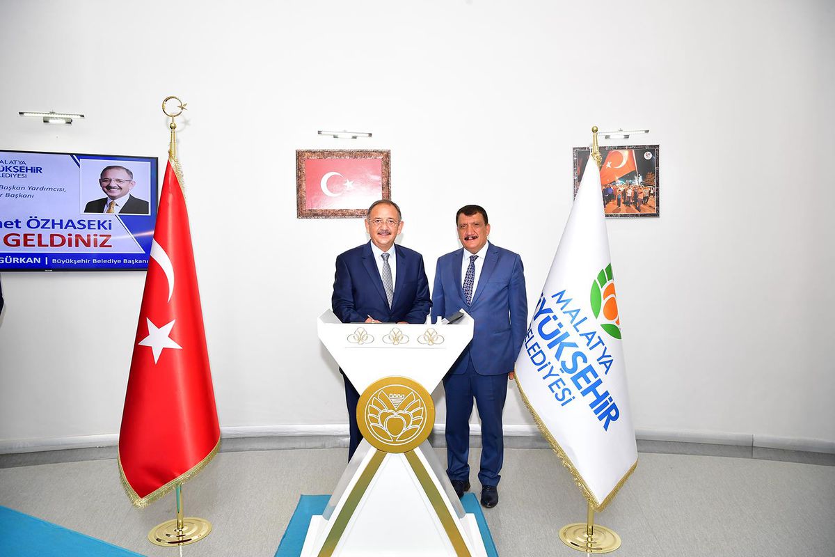 AK Parti Genel Başkan Yardımcısı Özhaseki Malatya\'da ziyaretlerde bulundu